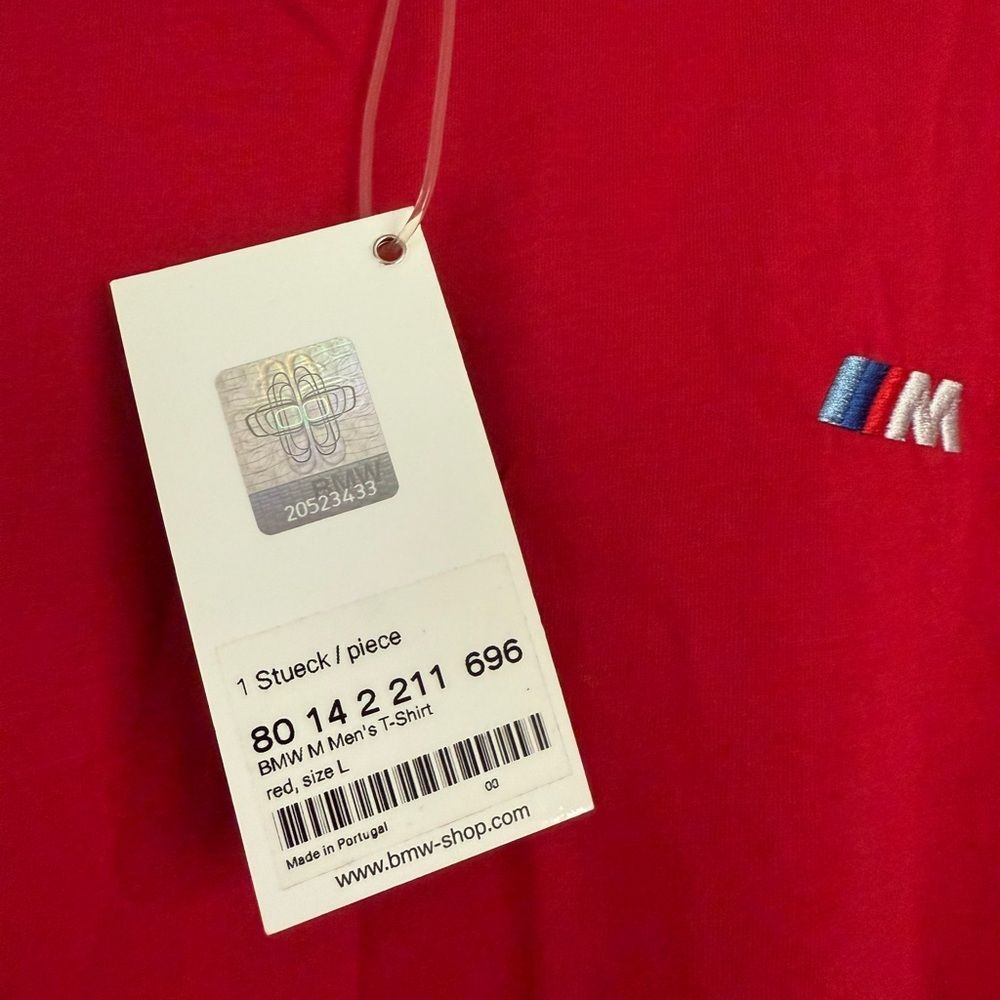 BMW Red Short Sleeve Tee with Classic Design - Picture 3 of 6